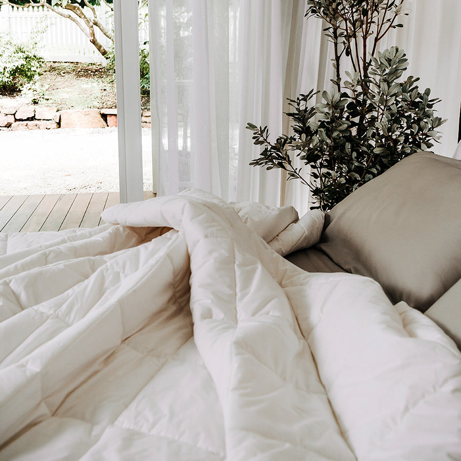 Natural Wool Quilt with Cotton Japara Cover