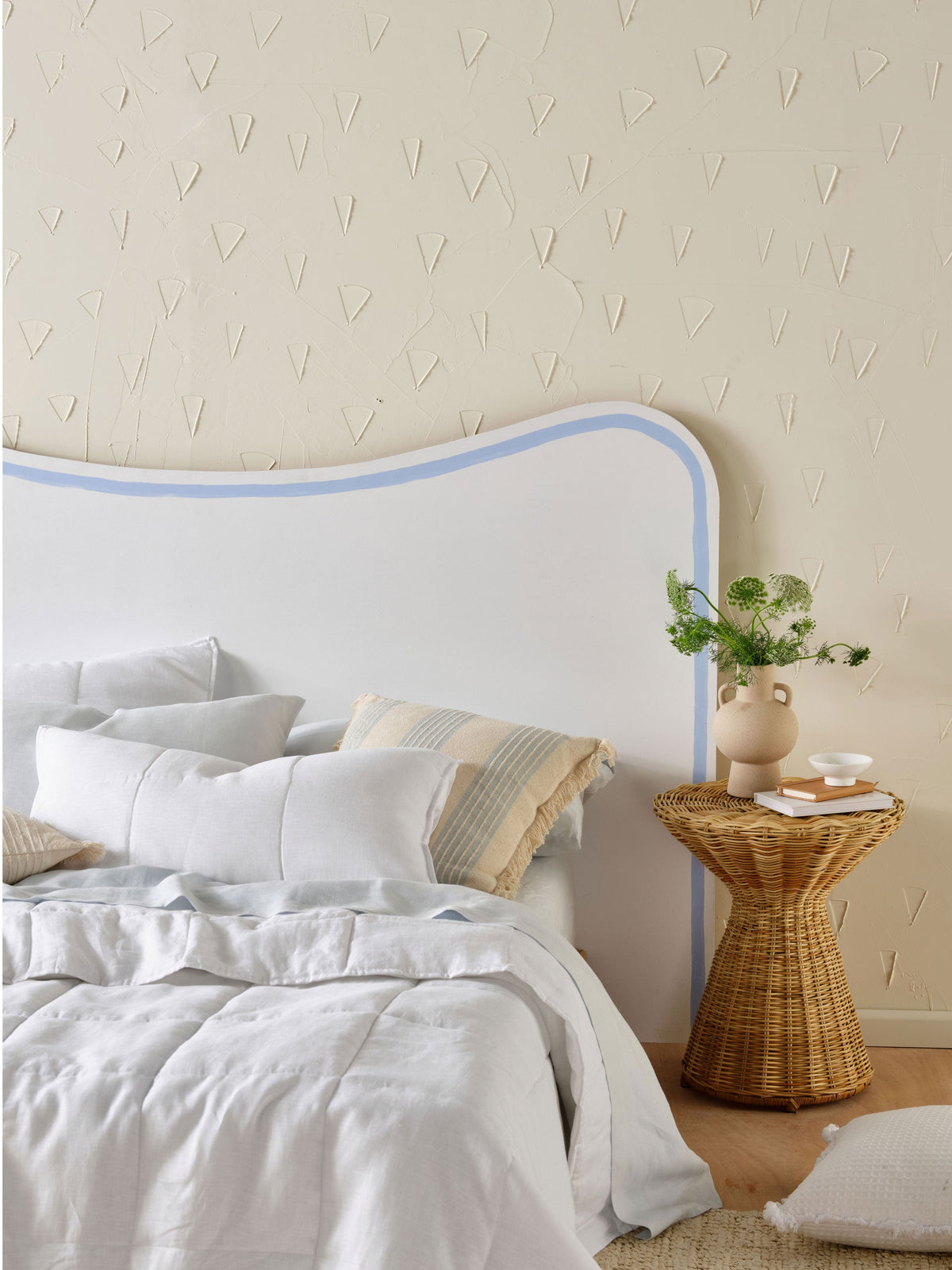 Pure Linen Nimes White Coverlet