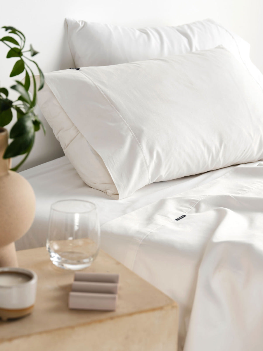 Vienna White Queen Pillowcase