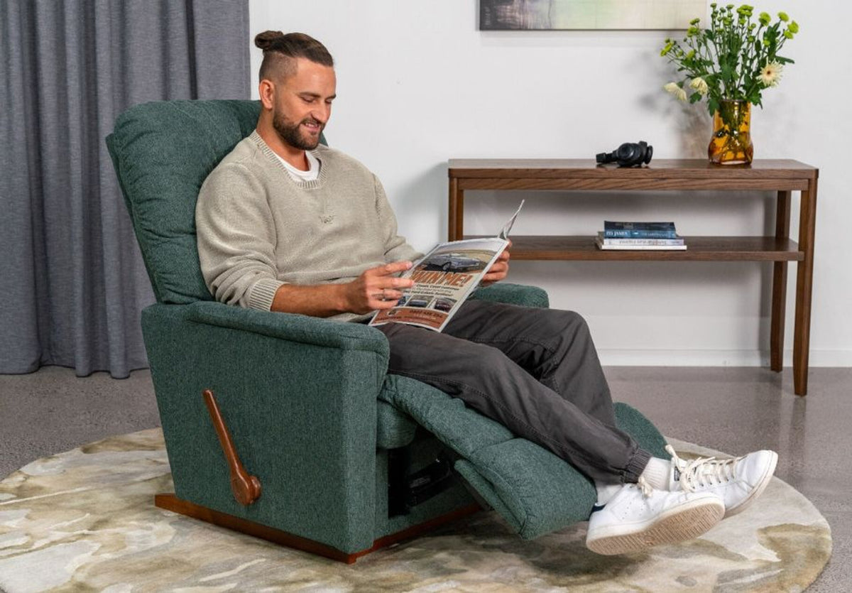 Electric and manual La-Z-Boy recliners