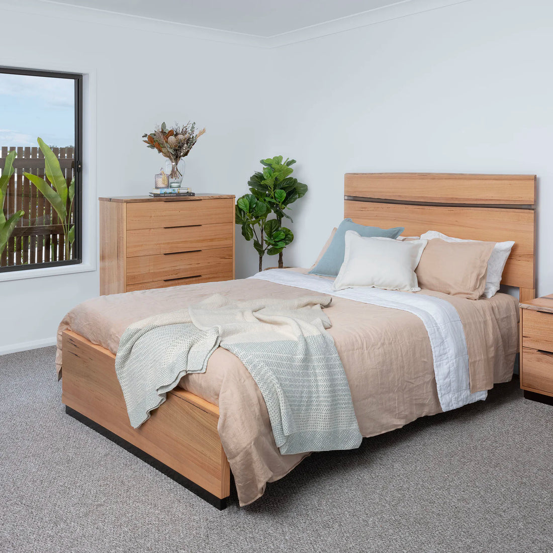 Byron King Bed