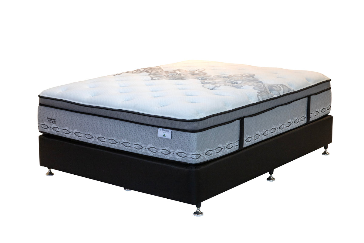 Cocoon Monarch Medium