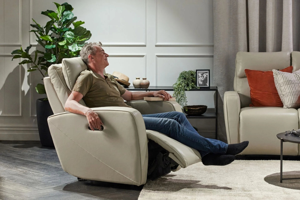 La-Z-Boy Dallas Power Massage+ Recliner