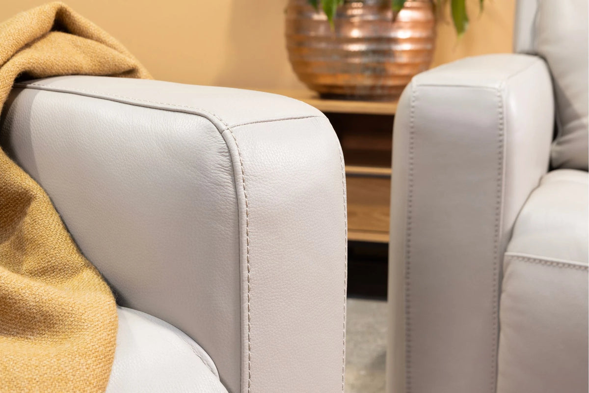 La-Z-Boy Cary Power Recliner
