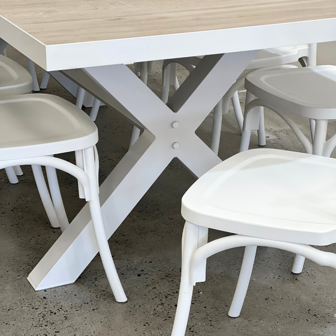 Sultan Heritage 11 Piece Extension Outdoor Dining Setting | White