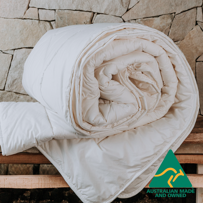 Woollen Quilt and Memory Foam Pillow Bundle