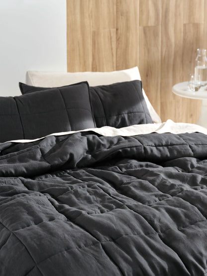 Pure Linen Nimes Magnet Coverlet