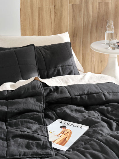 Pure Linen Nimes Magnet Coverlet