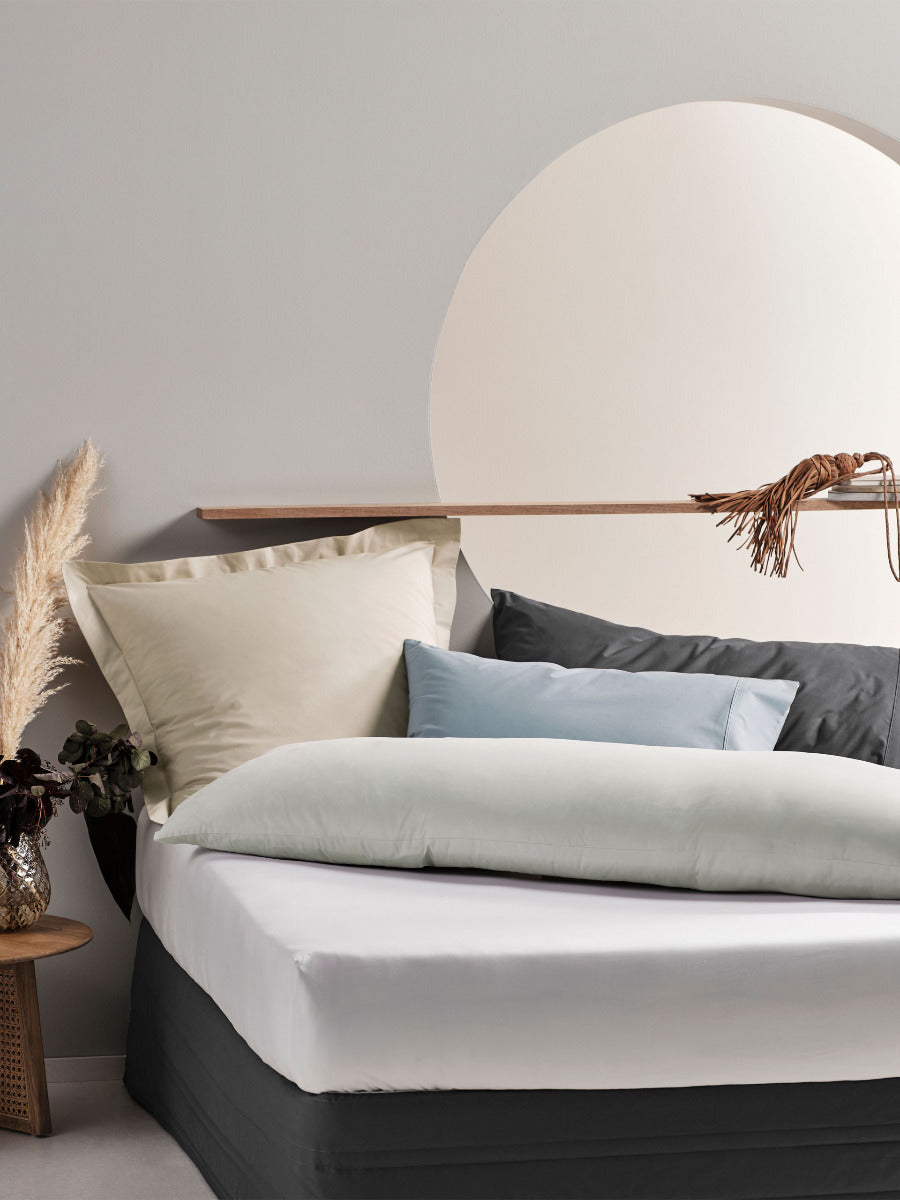 Vienna Linen Body Pillowcase